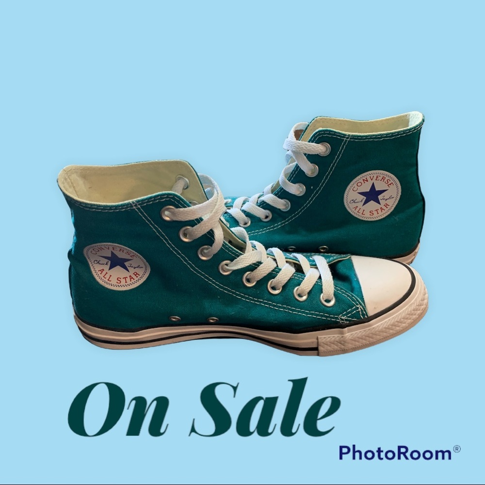 SKU #: 431163
Converse Chuck Taylor All Star Hi Voltage Women’s Size 9